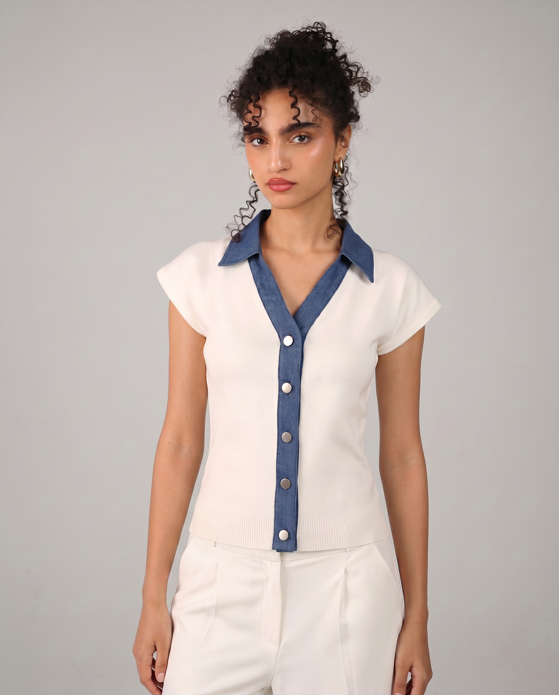 DENIM COLLAR KNIT TOP IN DARK DENIM