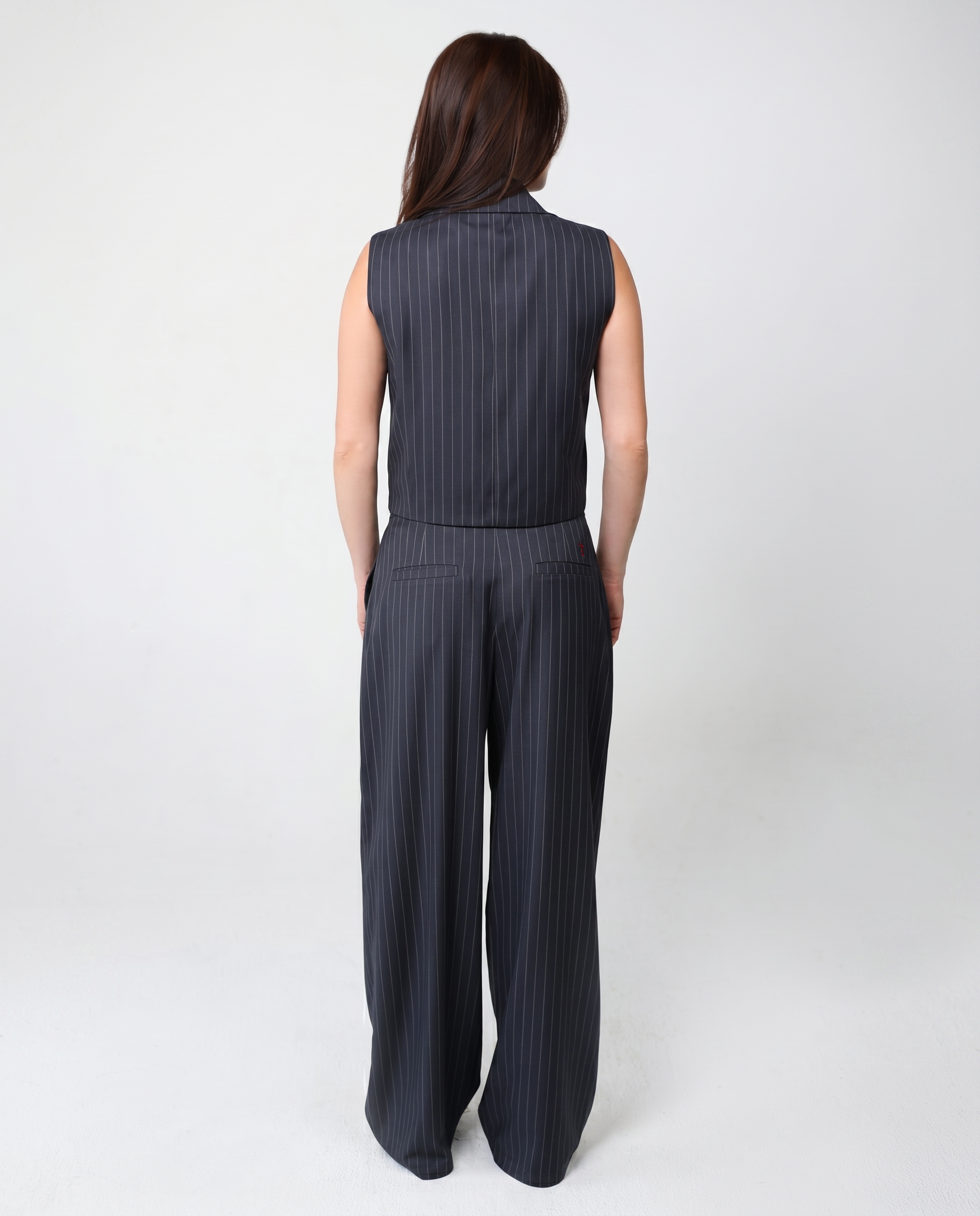 HYBRID SUIT IN PINSTRIPE NAVY