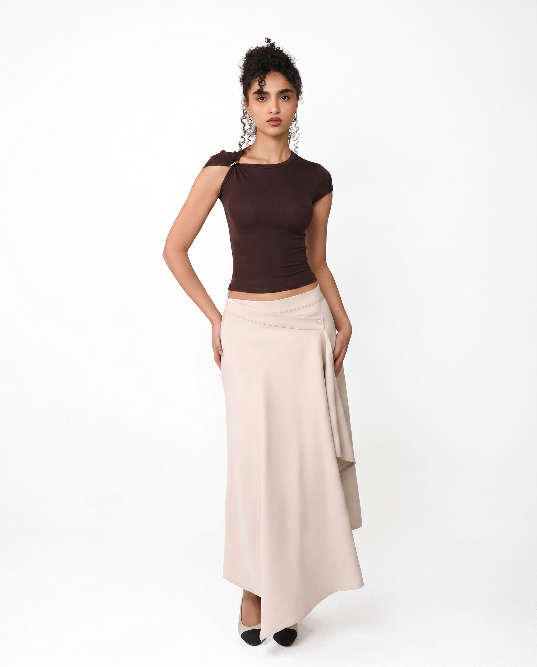 LAYERED MIDI SKIRT WITH RUFFLEIN BEIGE