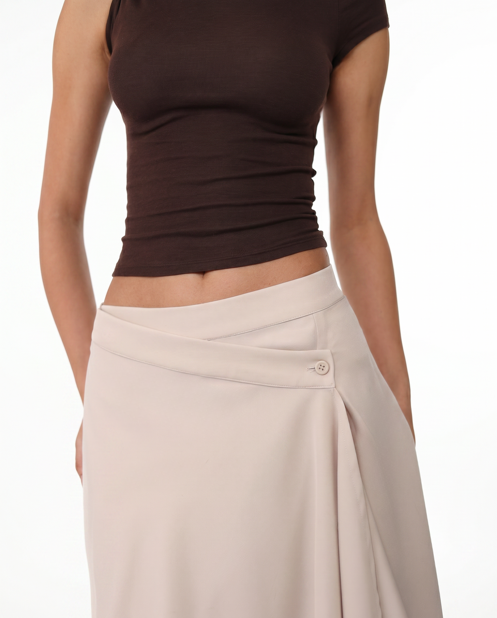 LAYERED MIDI SKIRT WITH RUFFLEIN BEIGE