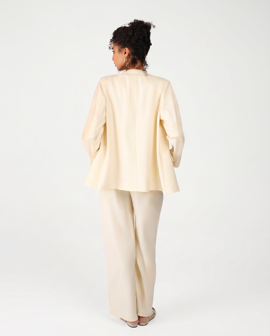 FLARE TROUSERS IN CREAMY IVORY